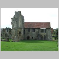 Castle Acre Priory, photo 2 by Keith Evans on Wikipedia.jpg